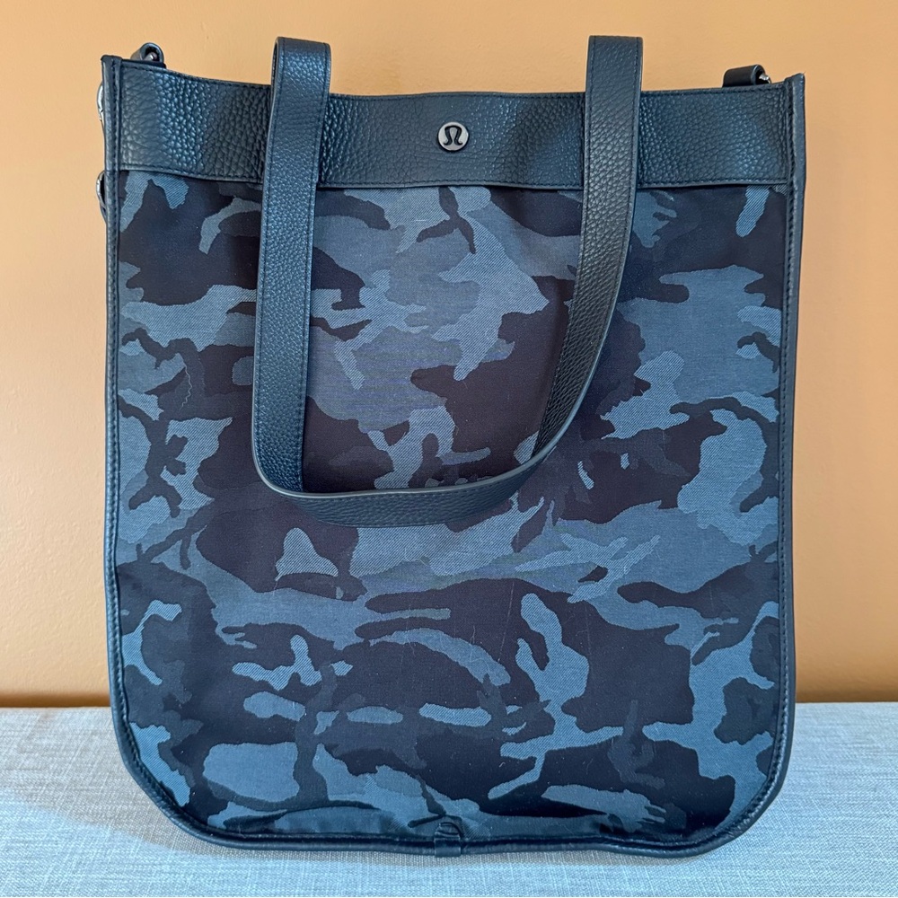 Lululemon Now and Always 15L Tote